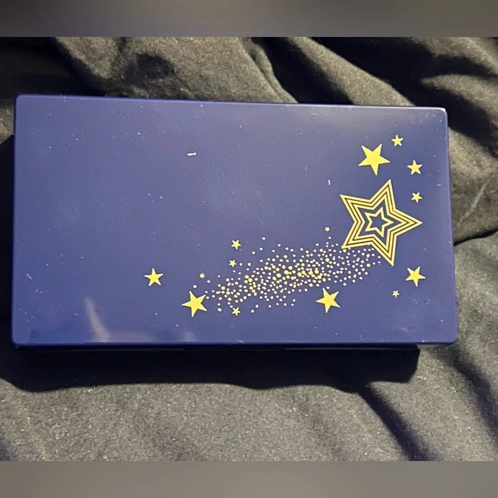 Glow up, glim up mega makeup palette- FMG - Picture 5 of 9